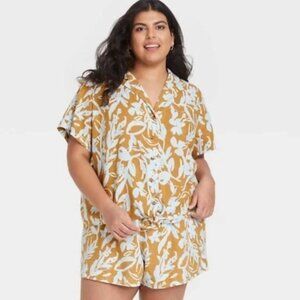 2 piece set! Ava & Viv Plus Size Short Sleeve Button-Down + Shorts Top 2X